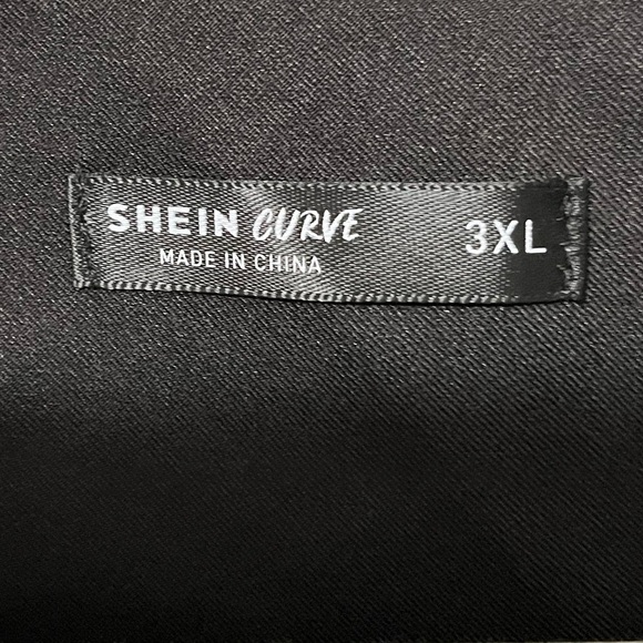 3X cold shoulder black with white trip blazer with a single button - Picture 2 of 5